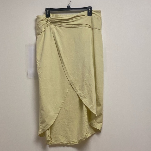 Free People Tulip Beach Wrap Skirt - Size XL - Picture 1 of 6